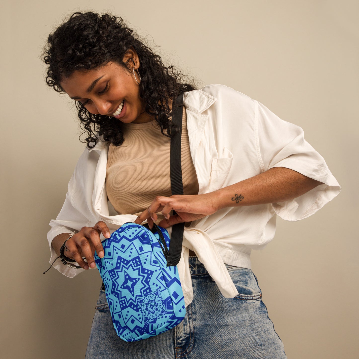 Blue Mandala Utility crossbody bag